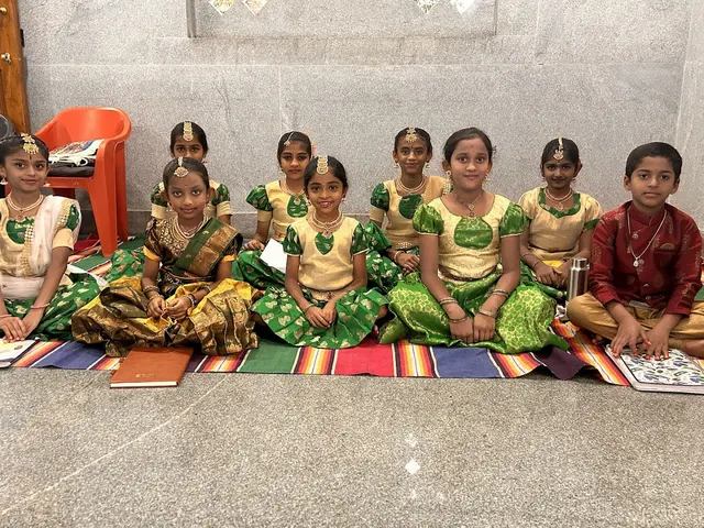 Narthana shale — Dance in Talaghattapura