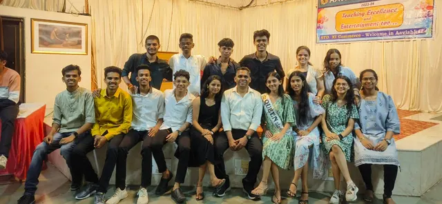 Aavishkar Academy (Science & Commerce) — Coding & Robotics in Thane West
