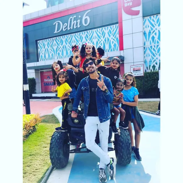 Flow Dance studio — Dance in Sadarpur