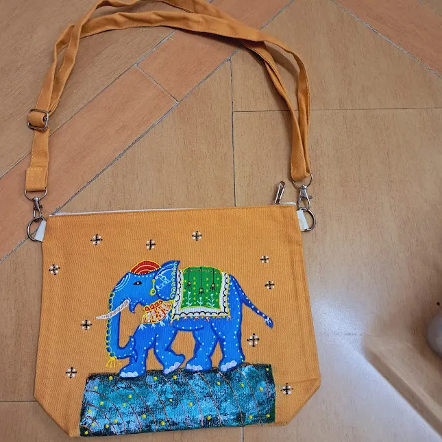 Blue Palette Art and Artifacts — Art & Craft in Airoli