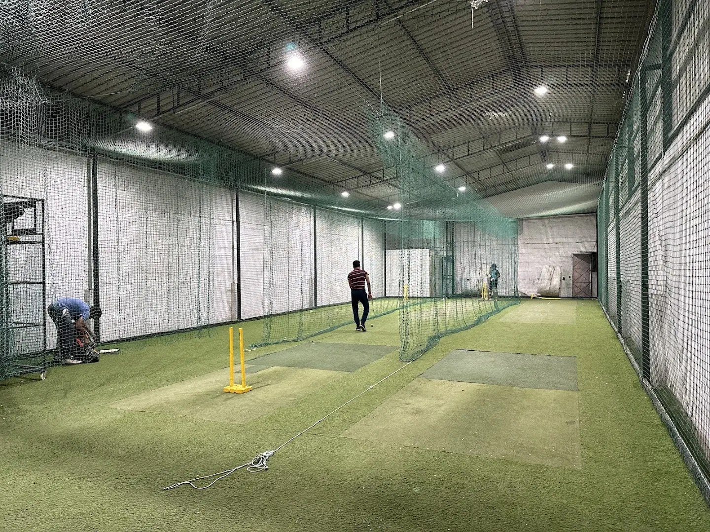 Leading Cricket photo 1