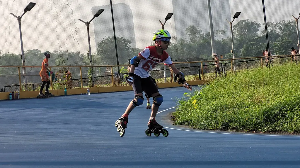 Sion Skating Bank Track — Skating in Sion