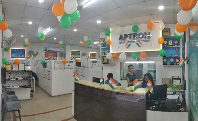 Aptron — Coding & Robotics in Sector 14
