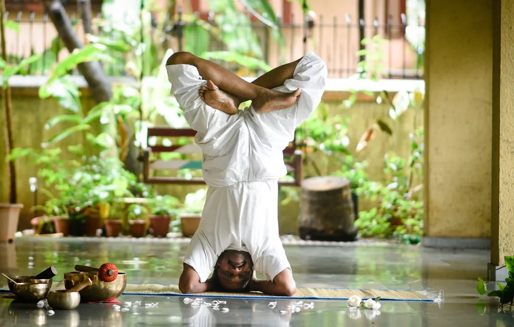 Yogatech — Yoga in Santacruz East