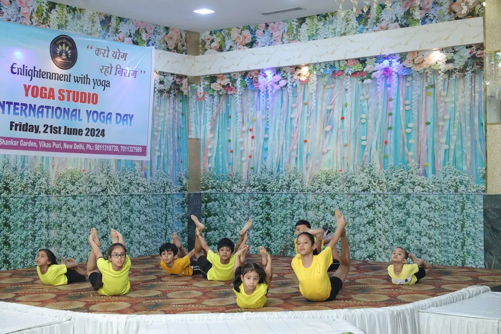 Enlightenment With Yoga — Yoga in Vikaspuri