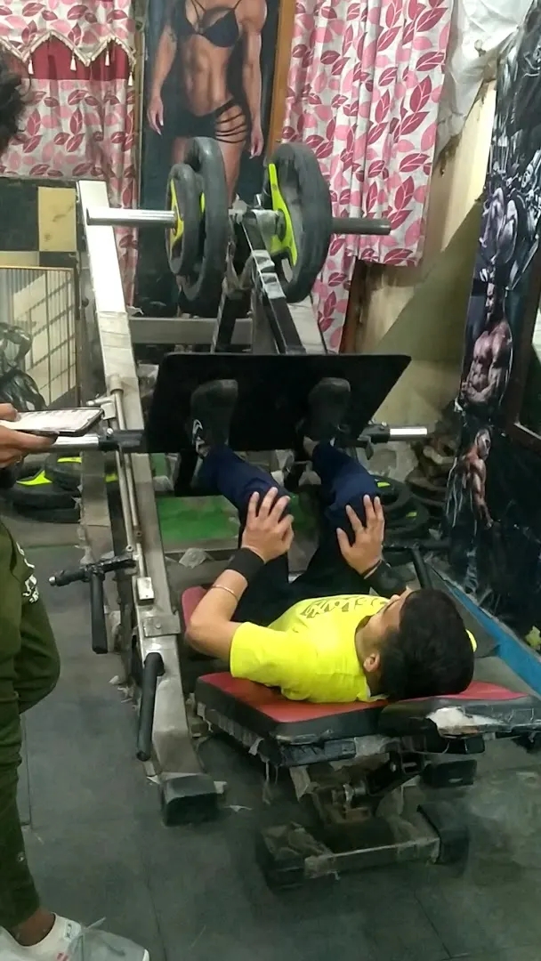 Aakash Fitness Zone — Standard Gym in Hastsal, Delhi