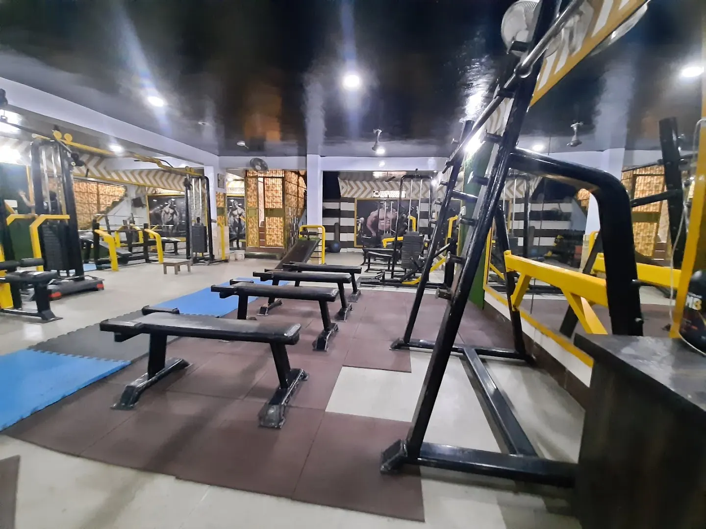 Fitness Hub Gym — Standard Gym in Kaushambi, Ghaziabad