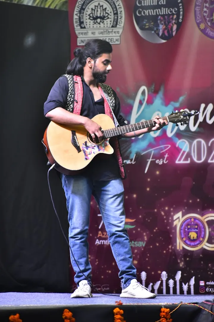 MUSIC ROOM Guitar Flute classes BY AYUSH — Music in Najafgarh