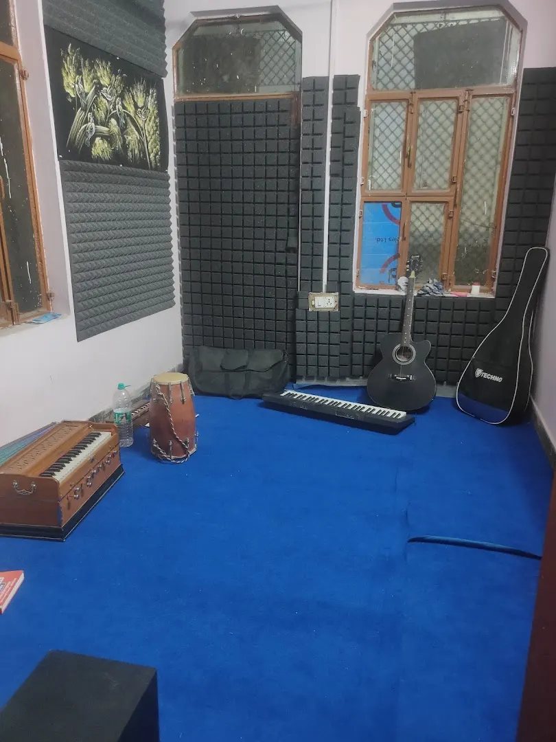 Akan Western Music Academy — Music in Subhash Park, Delhi