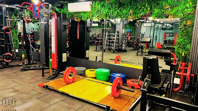 Crunch Fitness