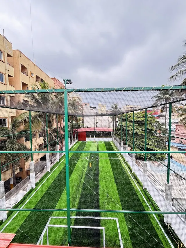 One 8 Sports Club