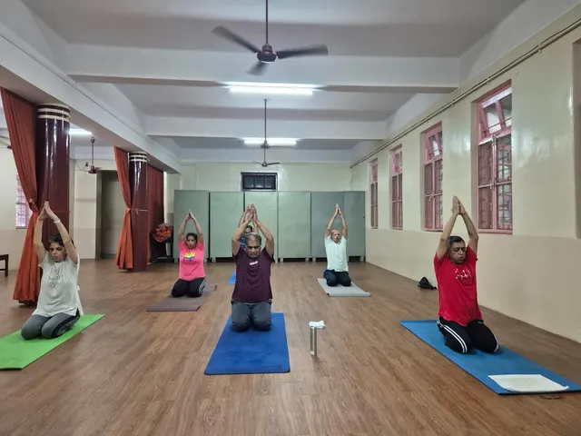 The Yoga Institute Irla — Yoga in Vile Parle West