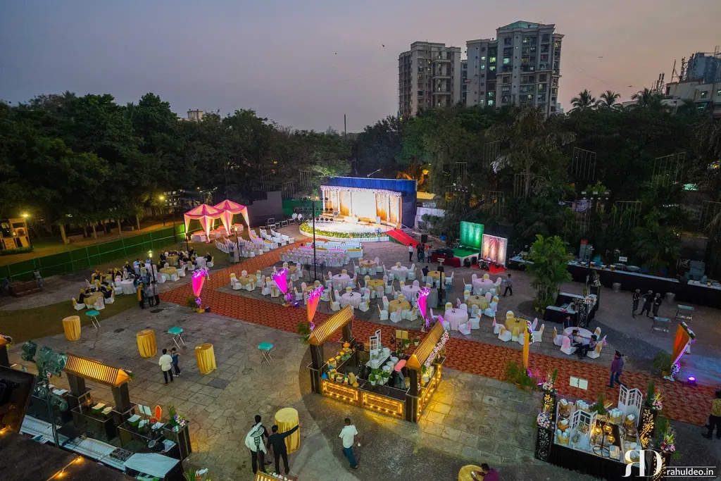 The Acres Club — Swimming in Chembur