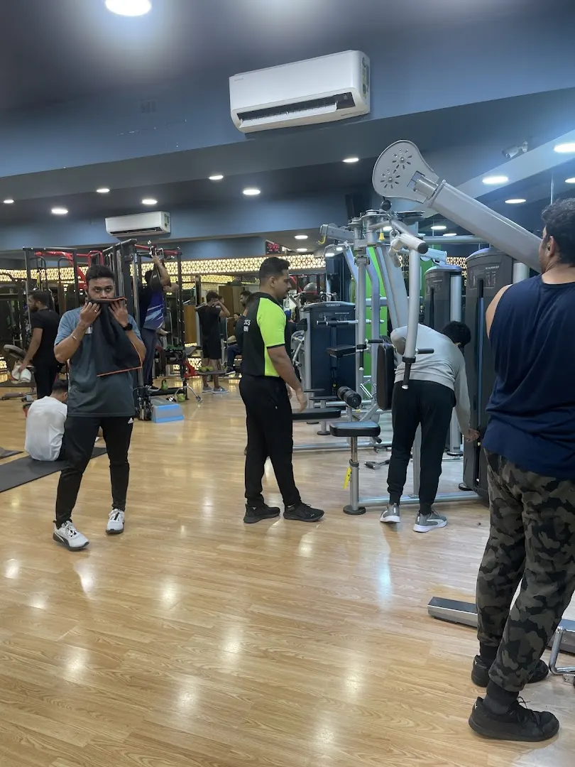 ICONIC FITNESS KORAMANGALA 1st BLOCK — Yoga in Koramangala