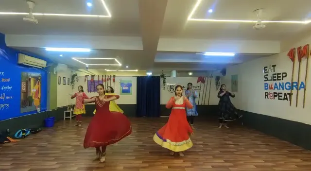 SamantaA Dance Company — Dance in Sector 14
