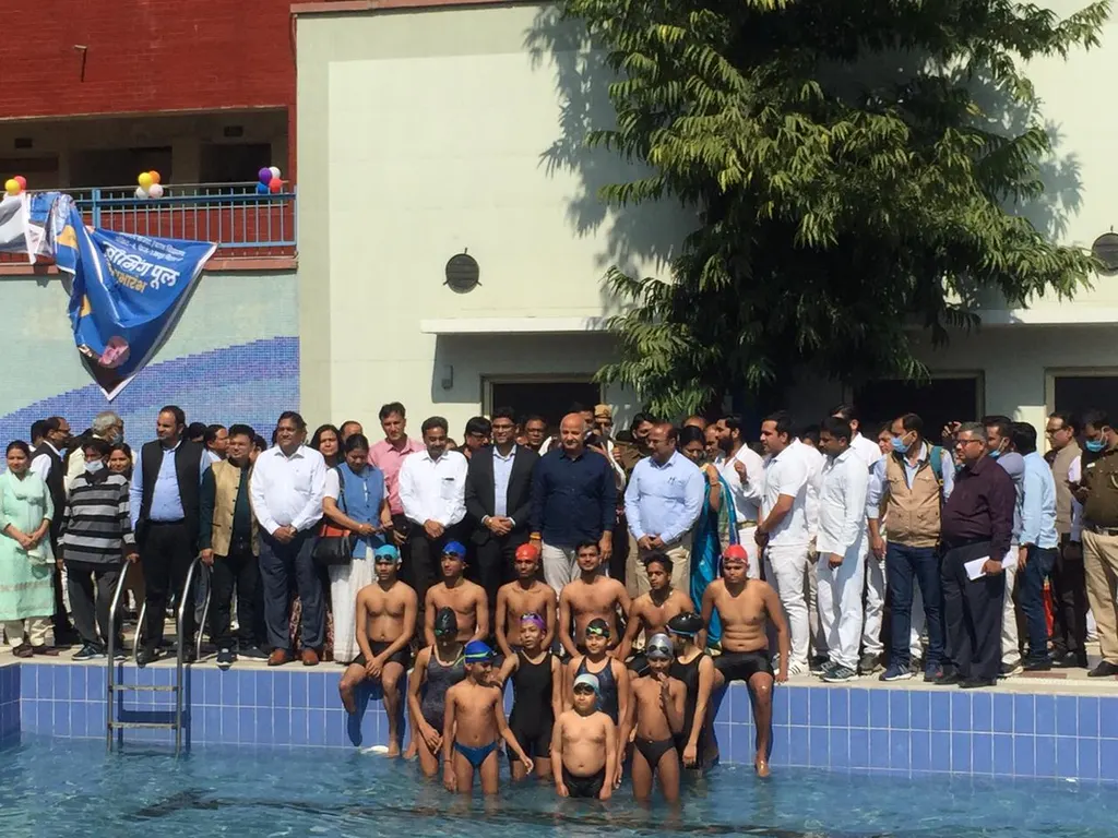 Rajkiya Sarvodaya Bal Vidyalaya Swimming Pool — Swimming in Mayur Vihar