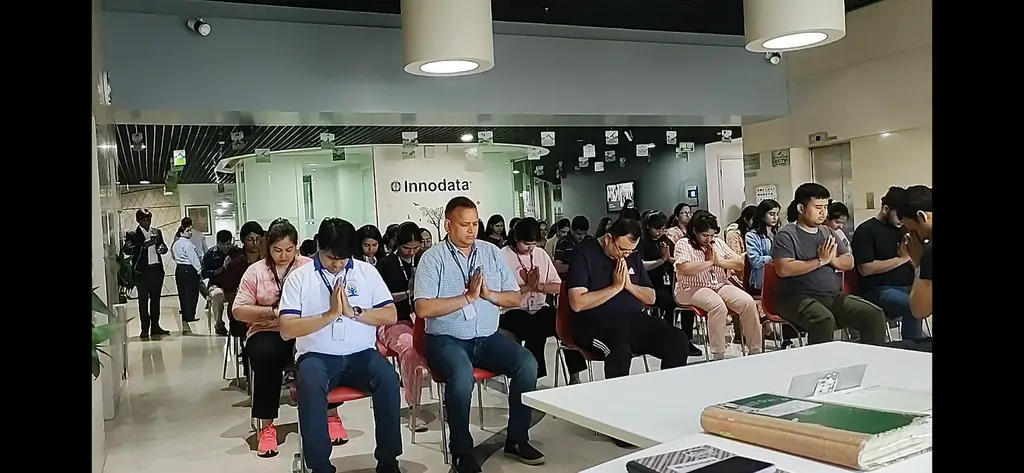Yog Sadhna — Yoga in Indirapuram