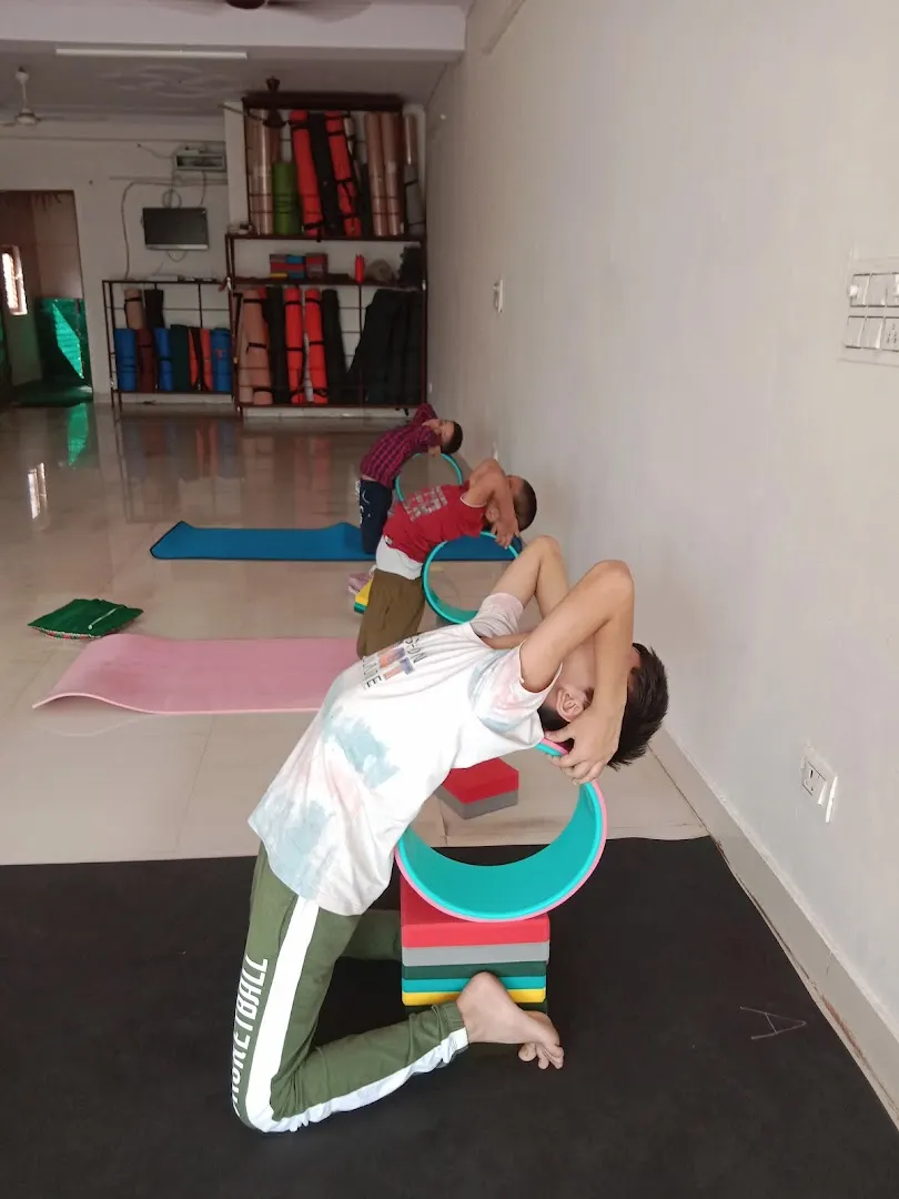 Shri Ram Yogshala — Yoga in Janakpuri