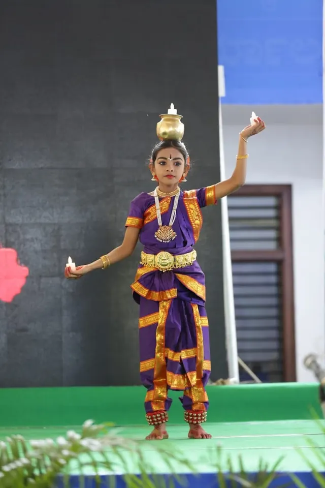 kannada kalalaya - ಕನ್ನಡ ಕಲಾಲಯ — Dance in T. Dasarahalli