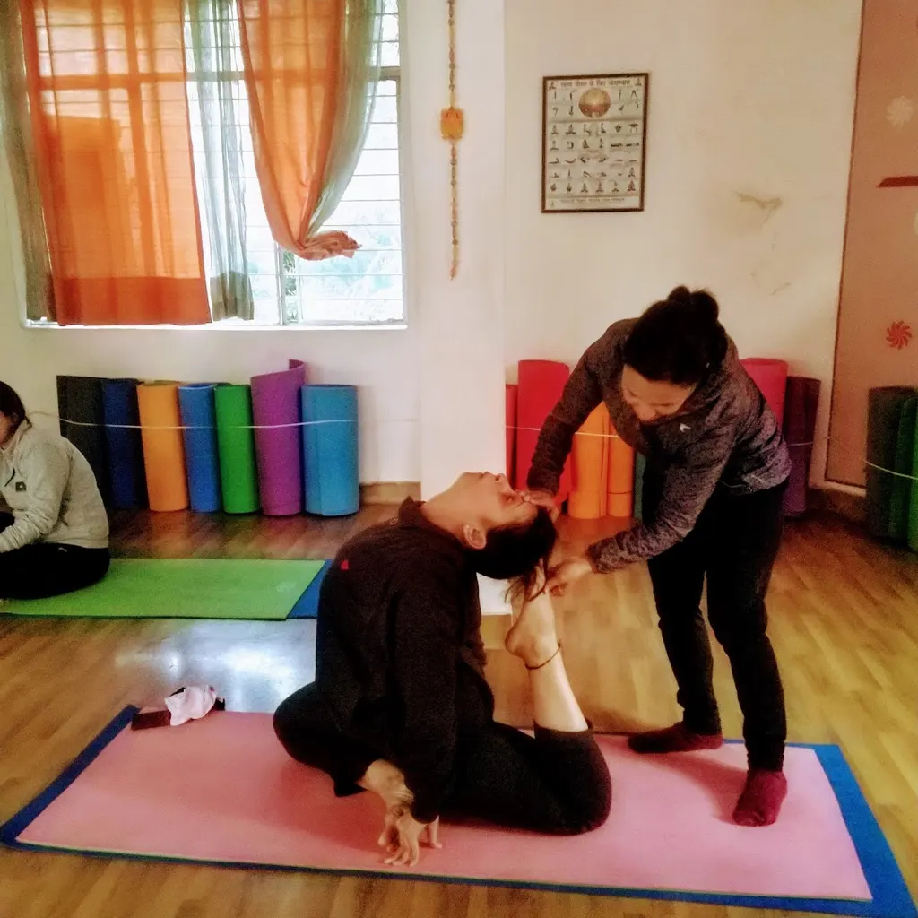 Yogiks Yoga — Yoga in Paschim Vihar