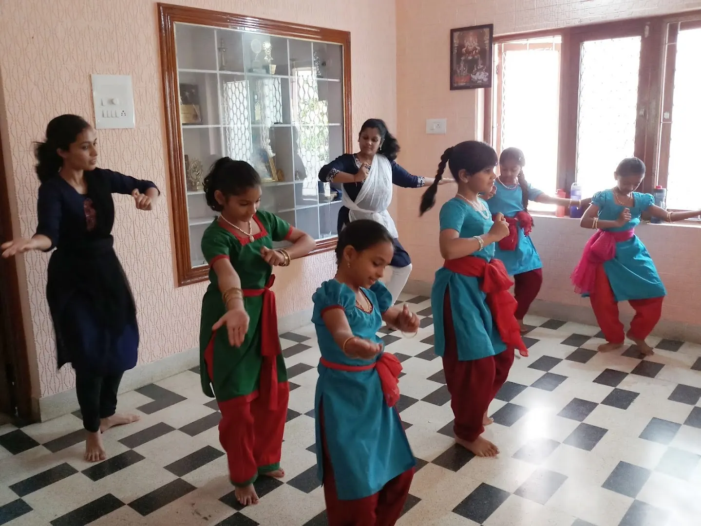 Natya Mandapa Dance & Music Academy | ನಾಟ್ಯ ಮಂಟಪ ನೃತ್ಯ ಮತ್ತು ಸಂಗೀತ ಅಕಾಡೆಮಿ — Dance in Vidyaranyapura, Bengaluru