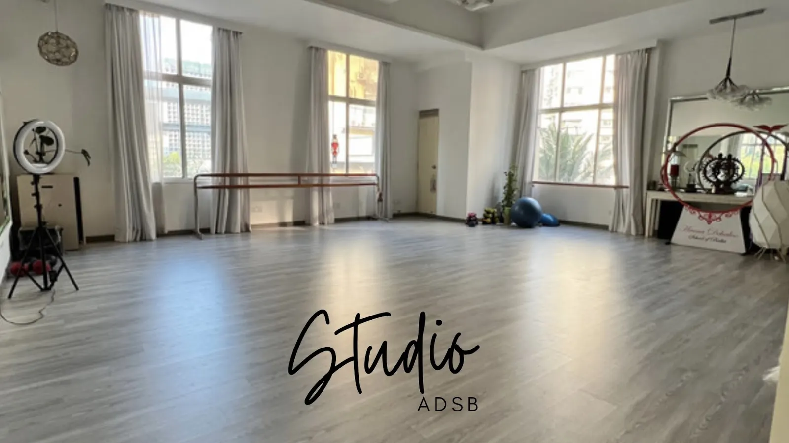 Studio ADSB photo 1
