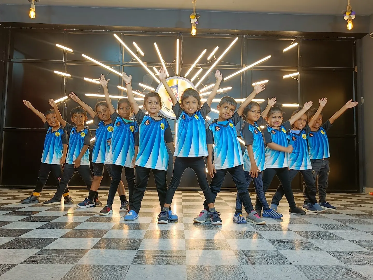 Shri One Dance School photo 1