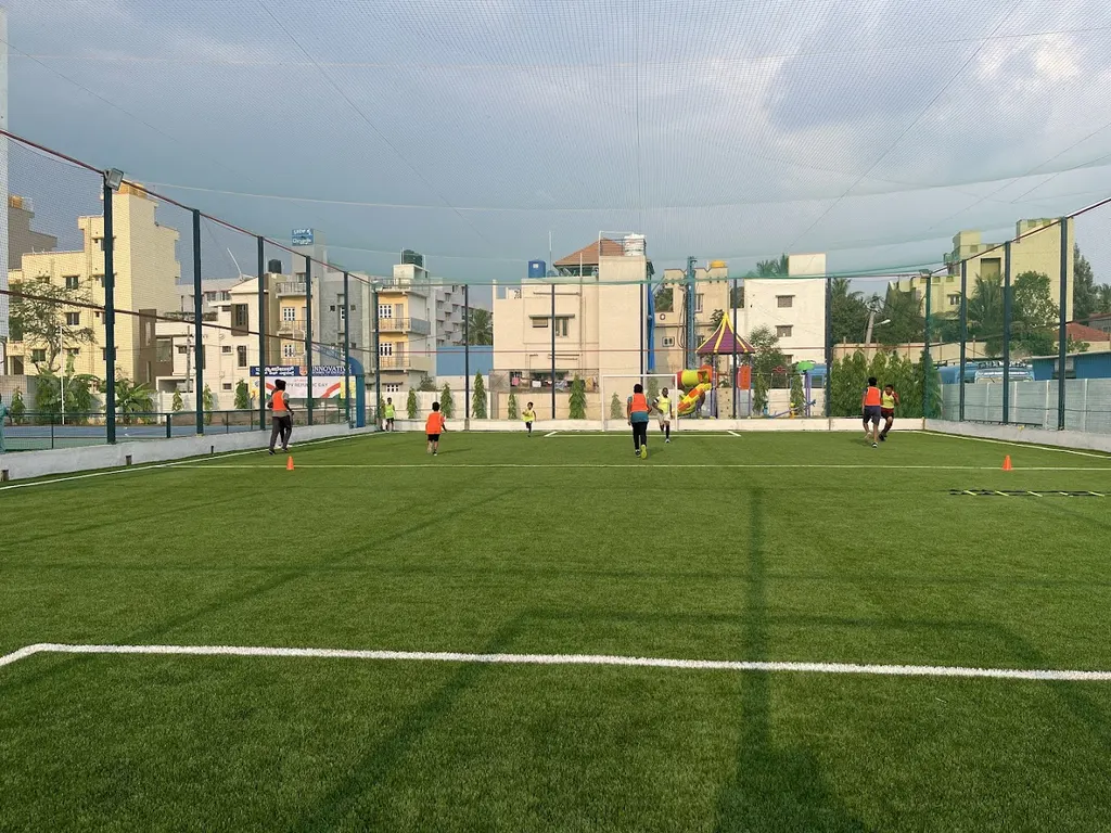 Kickoff Horamavu — Football in Kalkere
