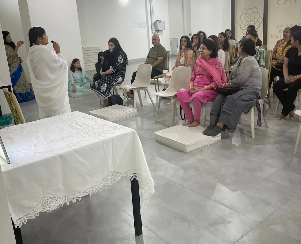 Gurugram, DLF 1, Brahma Kumaris, Meditation Center, Sec 25 — Yoga in Sector 26