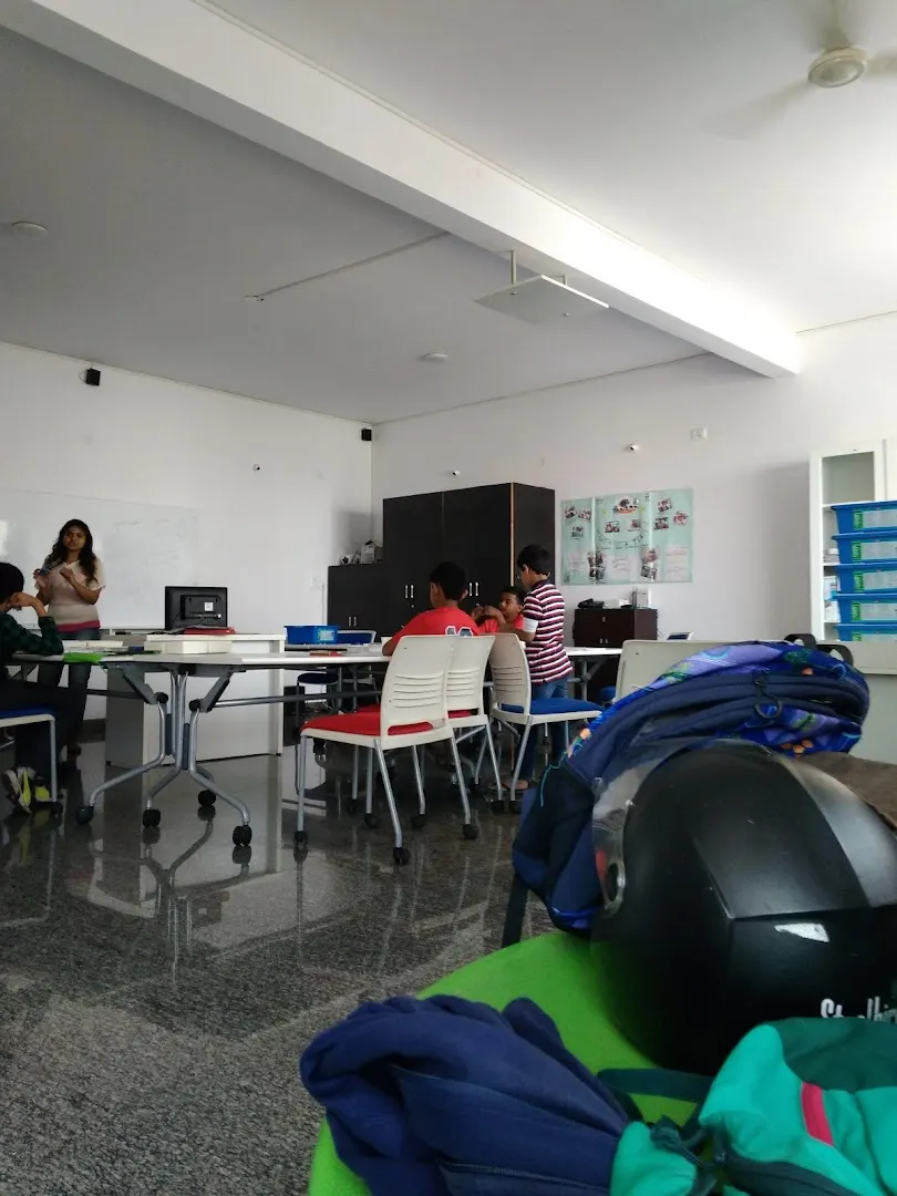 STEMdroid Maker shed — Coding & Robotics in Talaghattapura