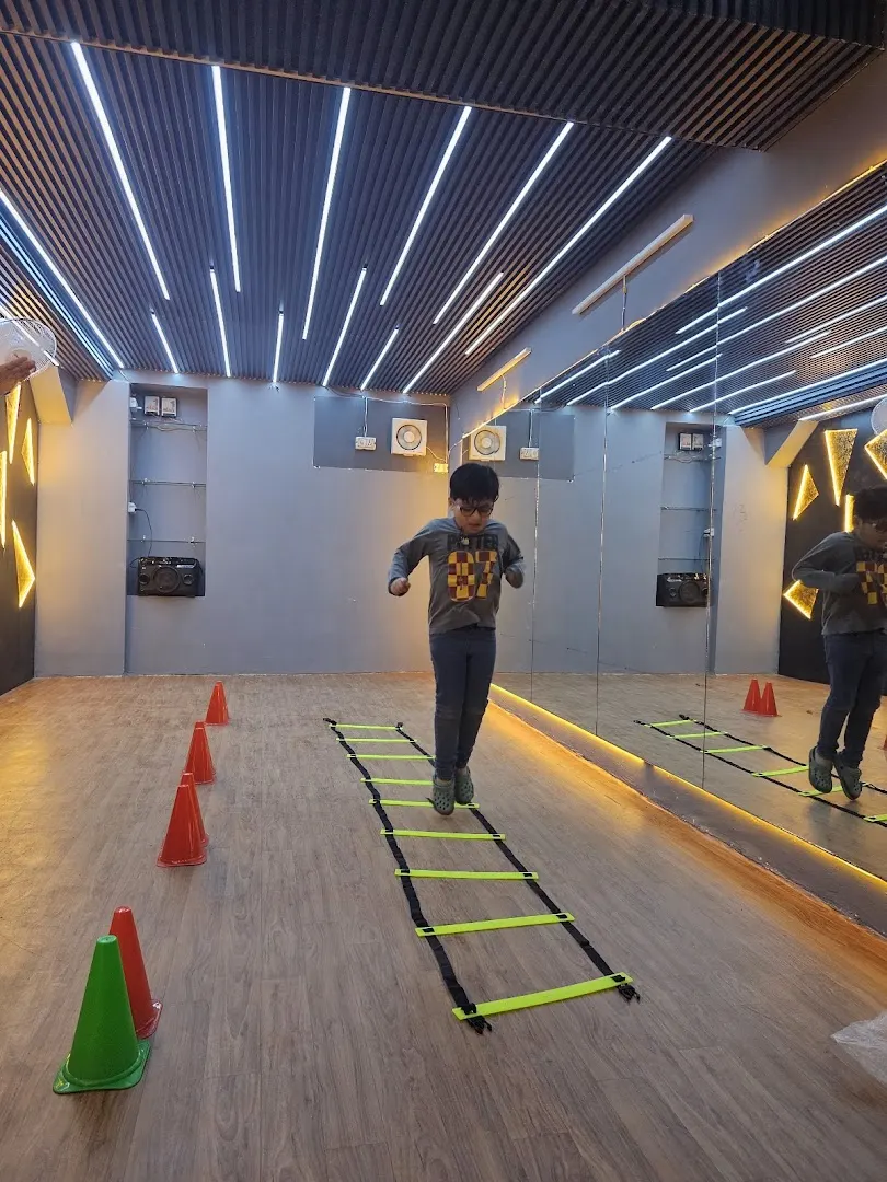 Stellar dance studio — Dance in Karol Bagh