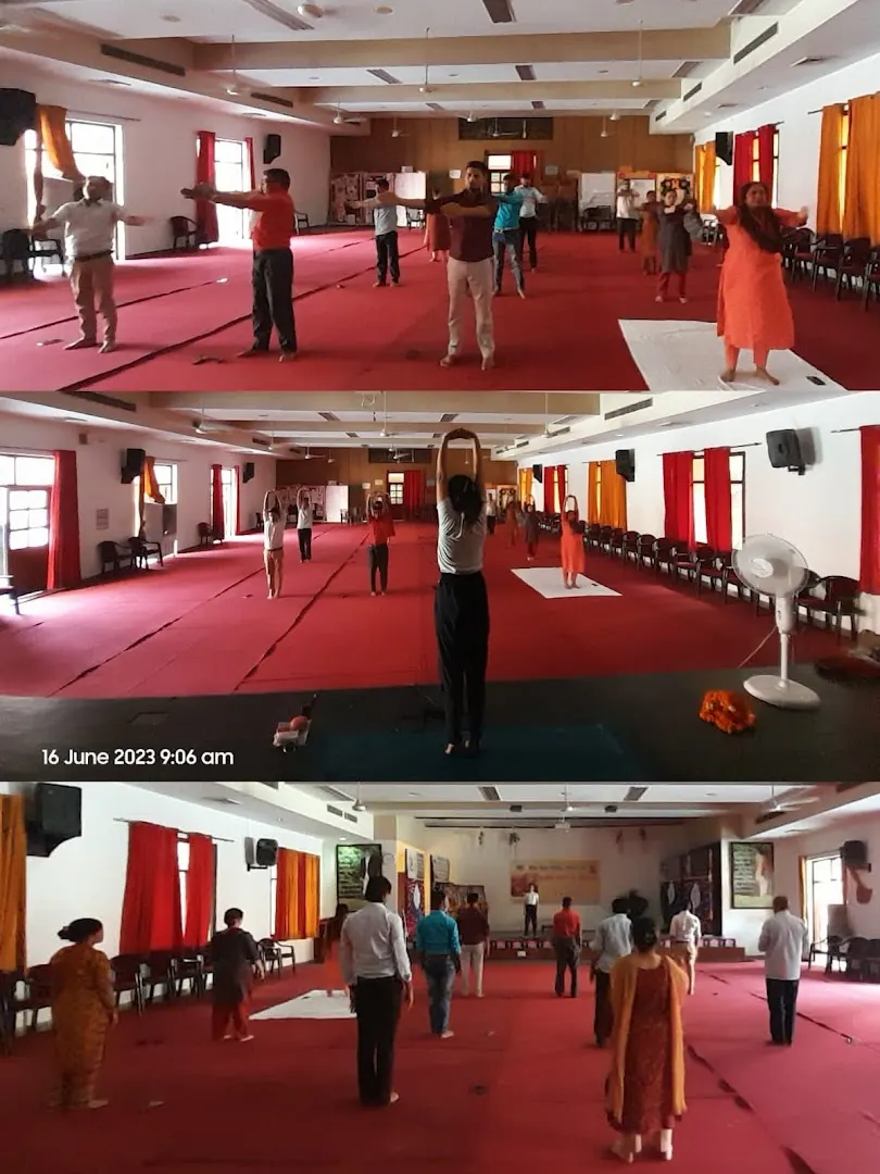 Divine Moon Yoga — Yoga in Sansad Marg Area