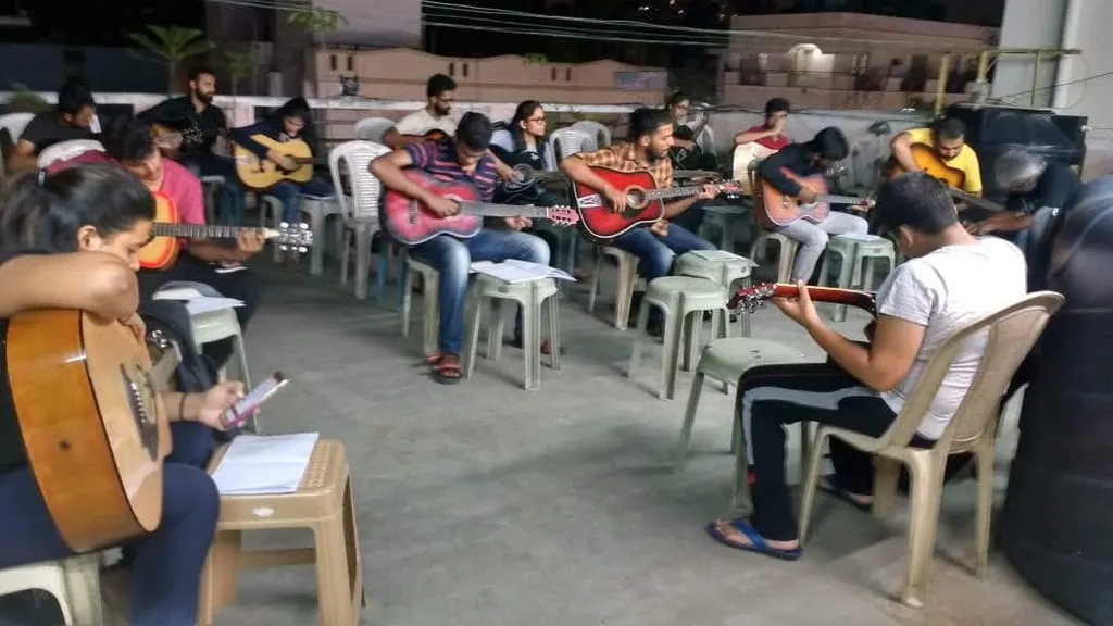 Vibes Music Class — Music in BTM Layout