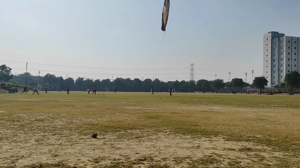 Lawn Tennis Courts — Tennis in Sector 125
