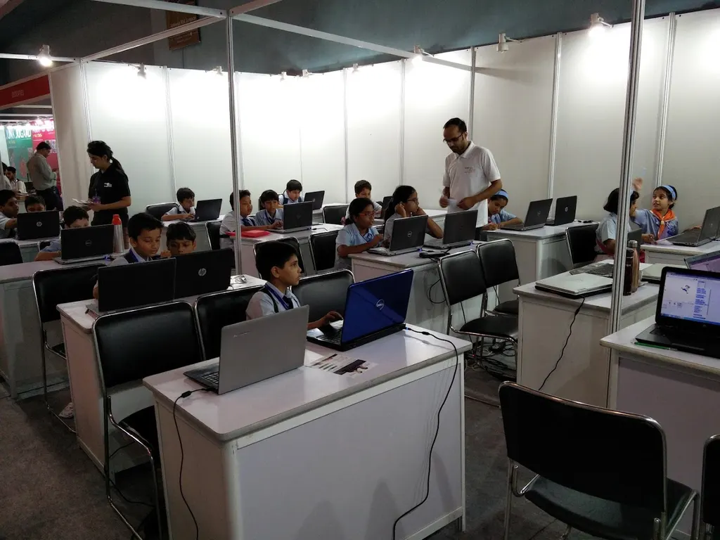 Coding for Kids Adchini — Coding & Robotics in Adchini