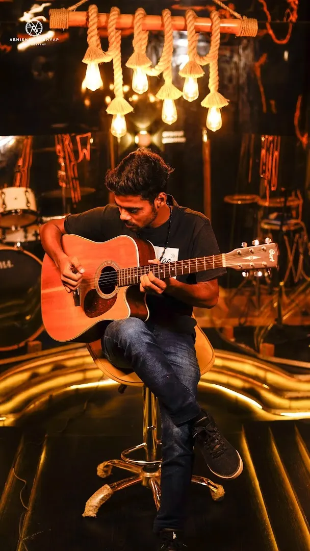 Aman Malik Guitar Classes — Music in Sahibabad