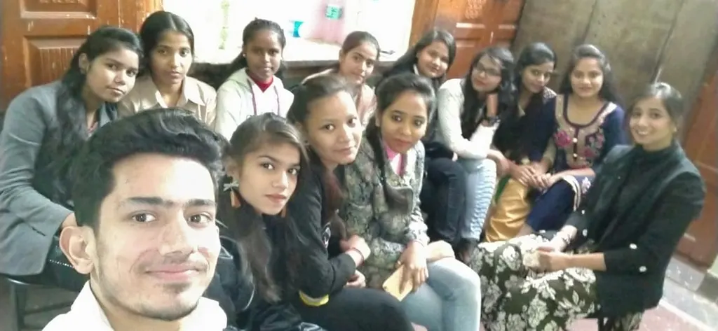 Achievers Home tuitions|English speaking|Commerce tuitions|CUET|Entrance Exams|Compartment class|Tuition Class|Crash course — Language in Sadar Bazaar