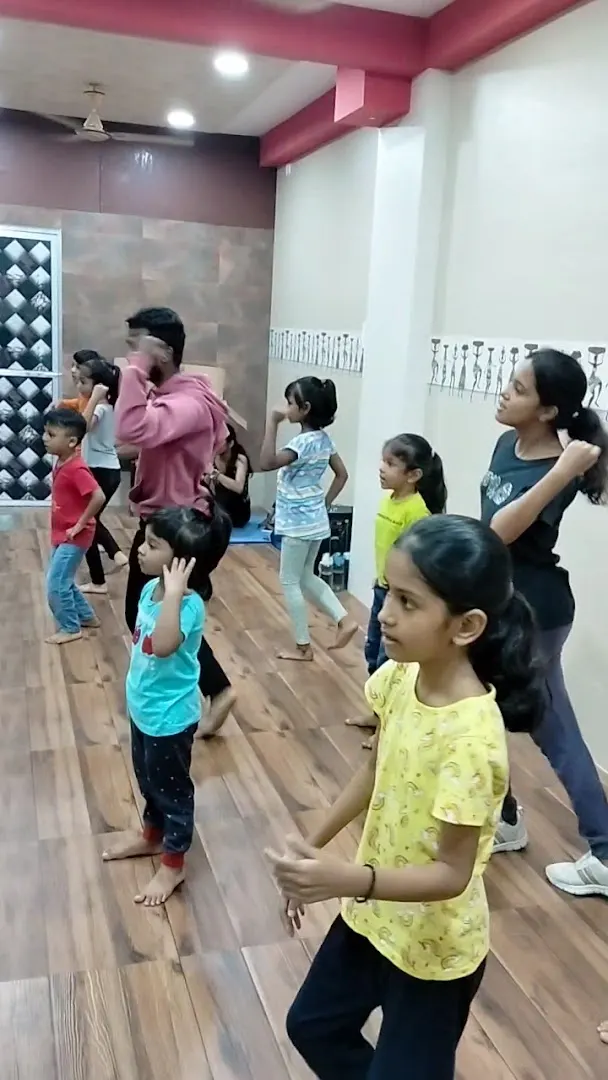 Divine Dance Academy — Dance in Borivali West