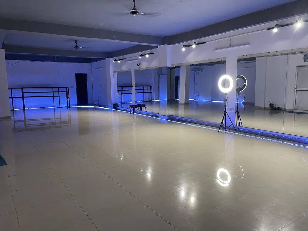 #Hashtag — Dance in Indirapuram