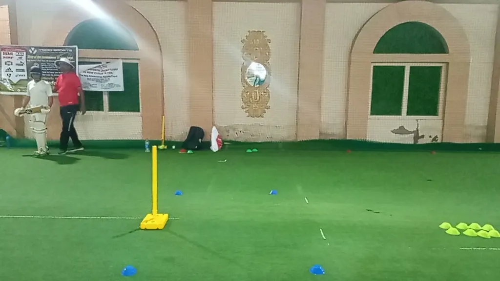 Basic elementary cricket skill academy — Cricket in Kandivali West
