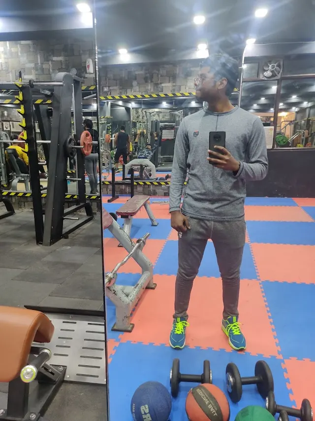 Z-11 Fitnes Center