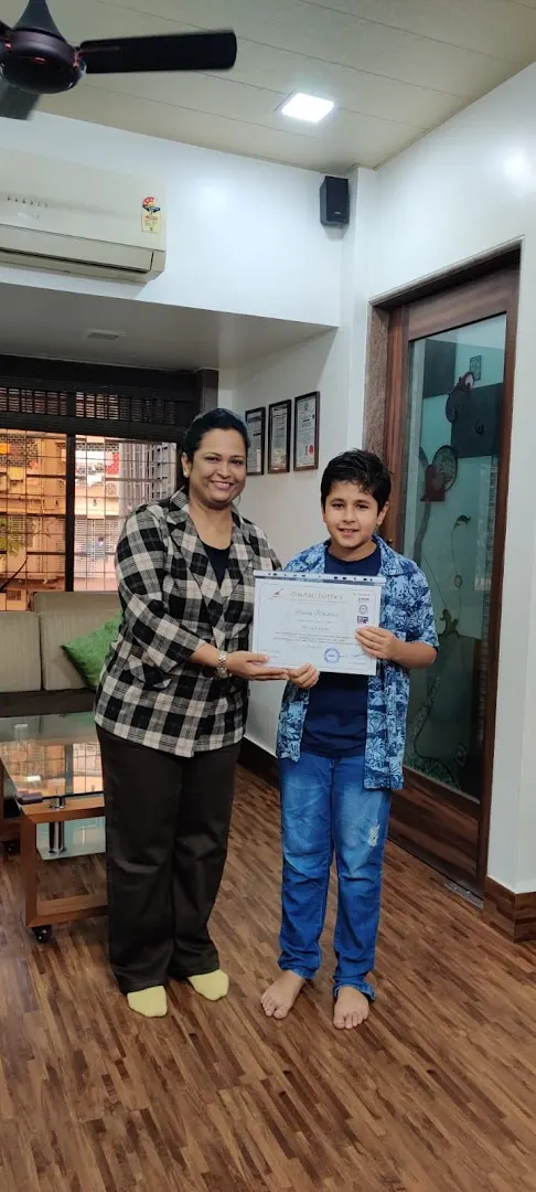 CHAITALI DUTTA'S CREATIVE SPACE & HANDWRITING IMPROVEMENT CLASS ( Govt. Recognised & Authorised Training Centre) photo 1