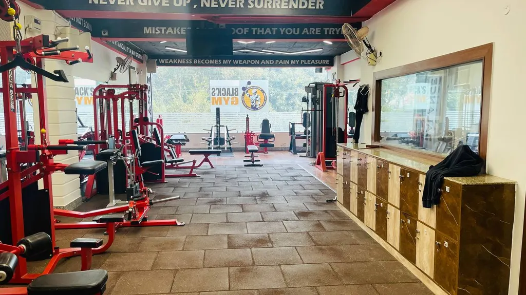 Black'S GYM — Fitness Center in Sangam Vihar