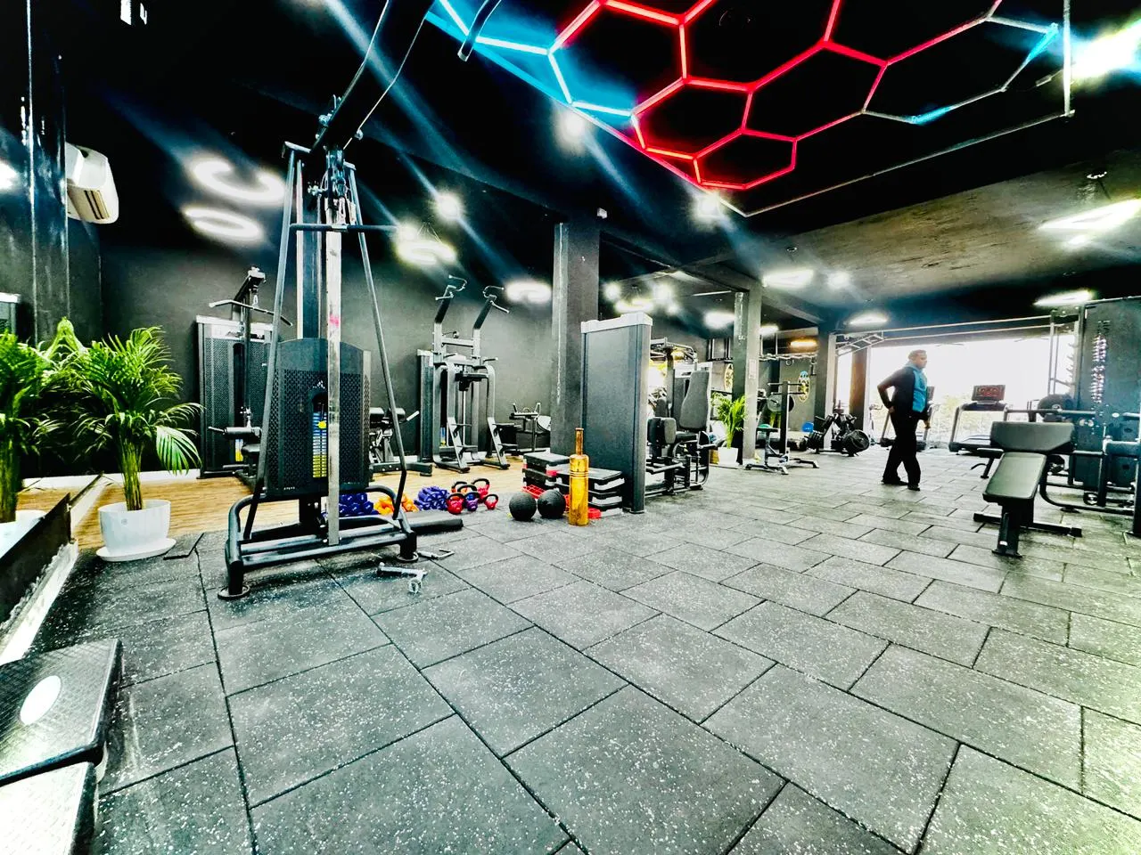 AURA GYM - The Fitness & Wellness Studio — Standard Gym in Sector 81, Faridabad