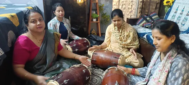 Yogita Dholak teacher — Art & Craft in Gharoli