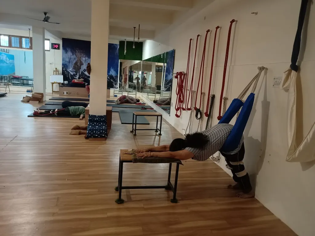 Madhavam Yogapeeth — Yoga in Vasundhara