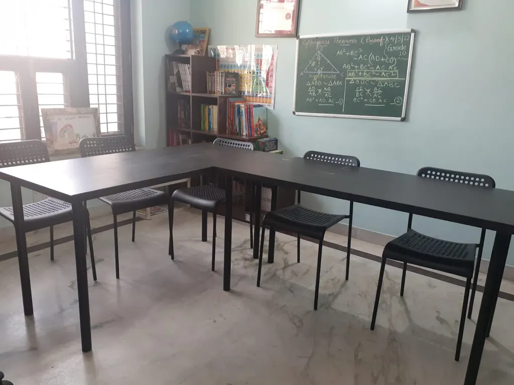 Crestwise Education Centre and Reader's Delight Library for Kids — Coding & Robotics in Palam Vihar