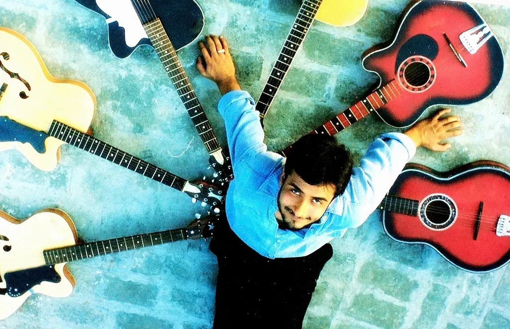 Amit's Guitar Studio — Music in Vasant Kunj