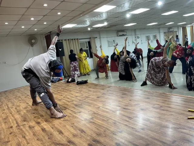 Sk Family Dance Academy Noida Sector 12 HP Petrol Pump — Dance in Sector 12