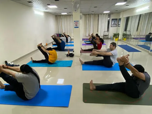 Skm Yoga — Yoga in Pitampura